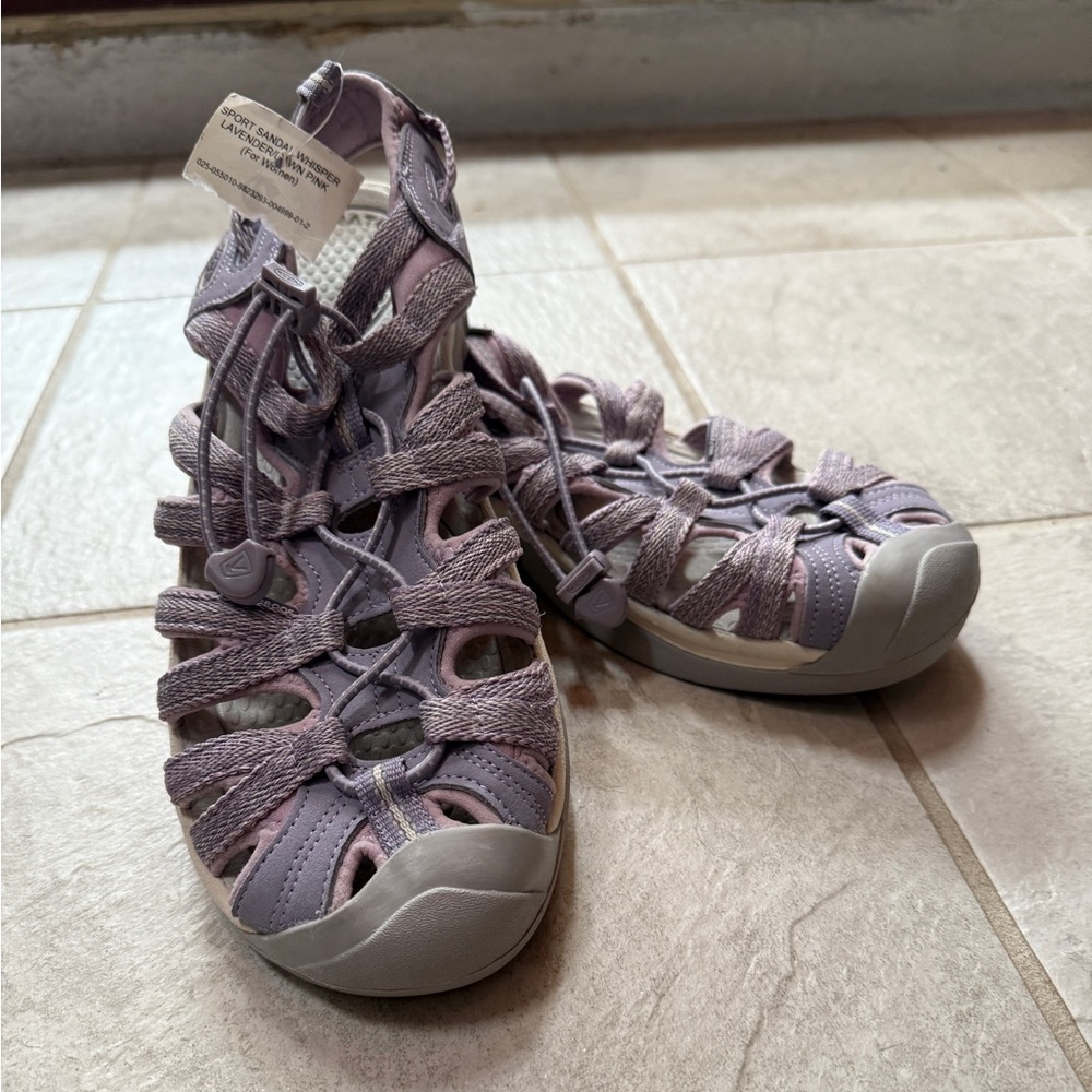 NWT-Keeen women’s sport sandal, size 11